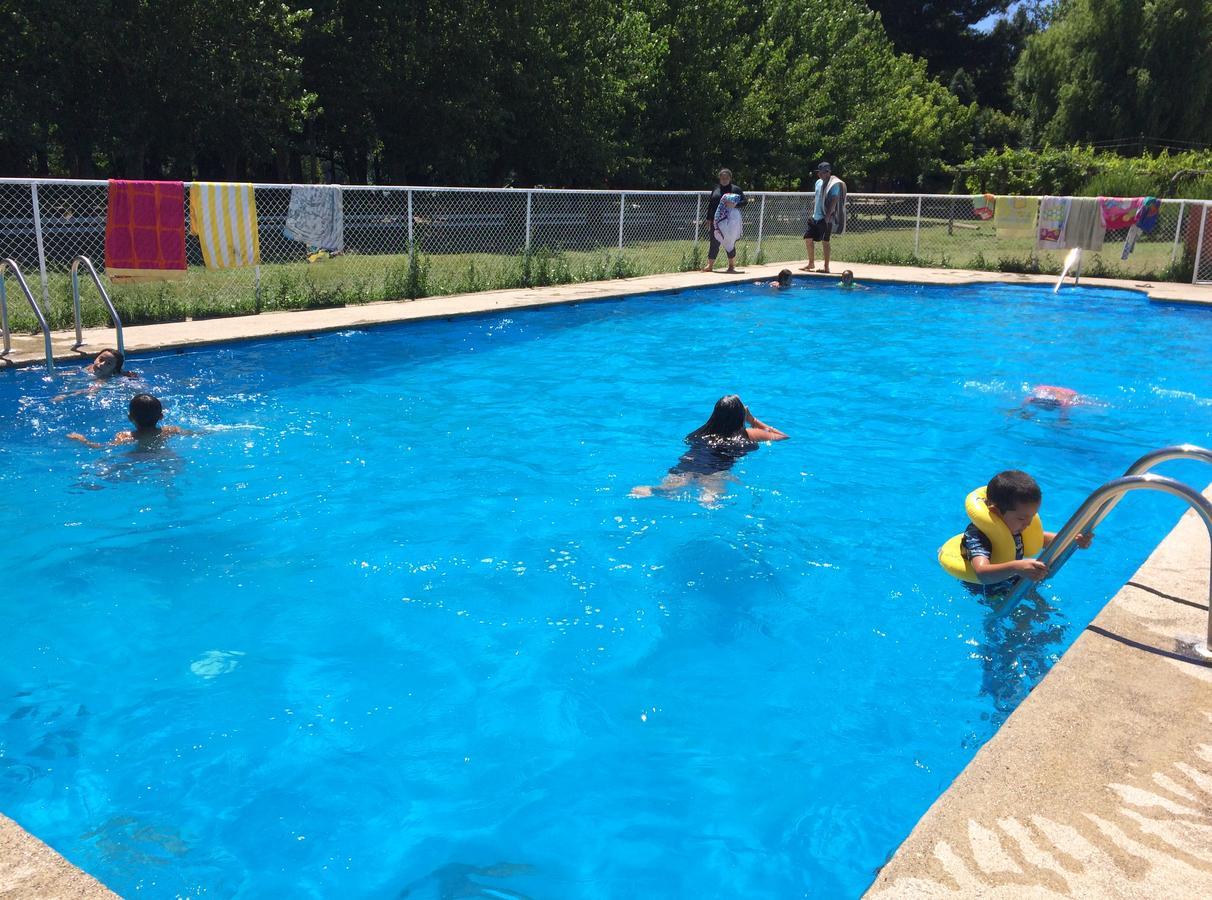 Camping & Hospedaje Rio Laja El Manzano  エクステリア 写真