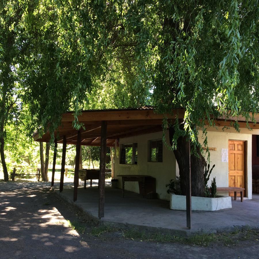 Camping & Hospedaje Rio Laja El Manzano  エクステリア 写真