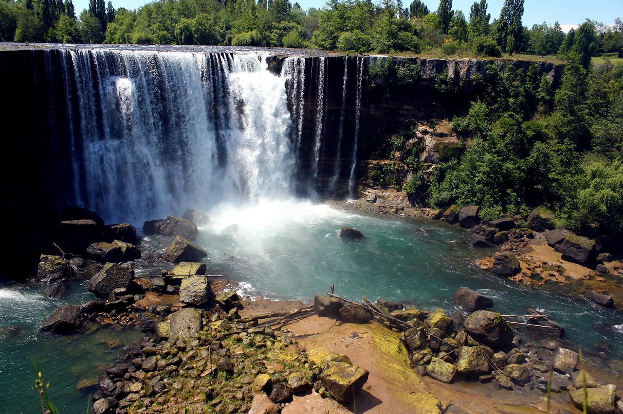 Camping & Hospedaje Rio Laja El Manzano  エクステリア 写真