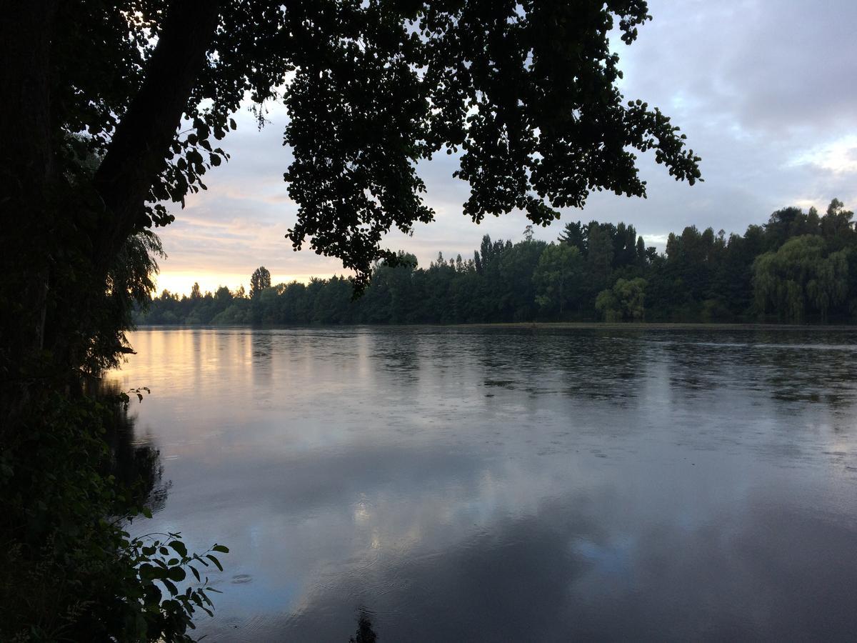 Camping & Hospedaje Rio Laja El Manzano  エクステリア 写真